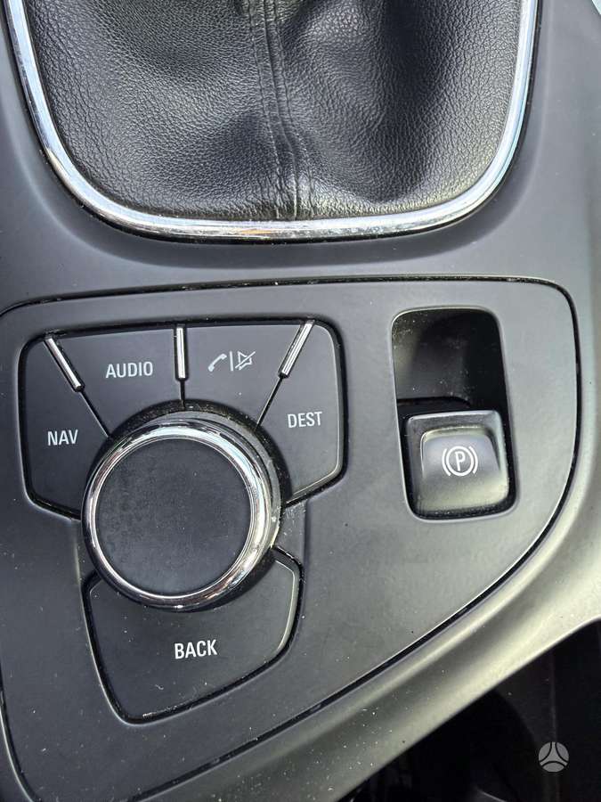 Opel Insignia, 2.0 l., hatchback