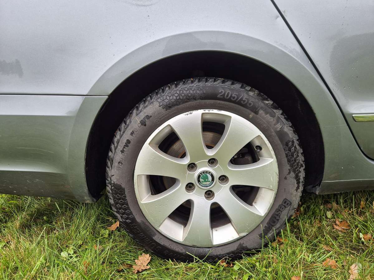 Skoda Superb, 2.0 l., wagon