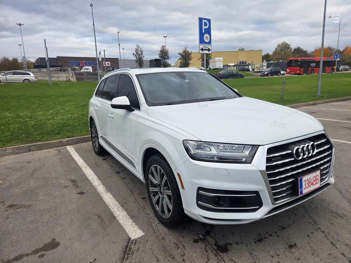 Audi Q7, 3.0 l., off-road / crossover