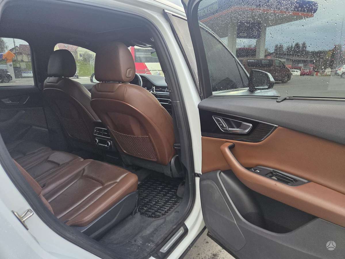 Audi Q7, 3.0 l., Внедорожник / Кроссовер