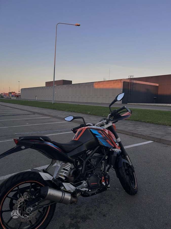 KTM Duke 125cc, street / classic