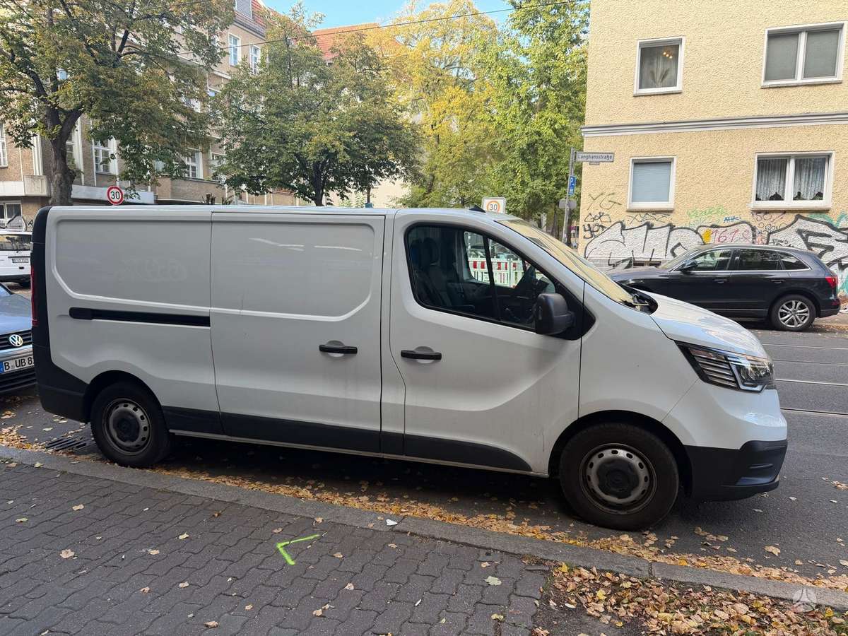 Renault Trafic, cargo vans
