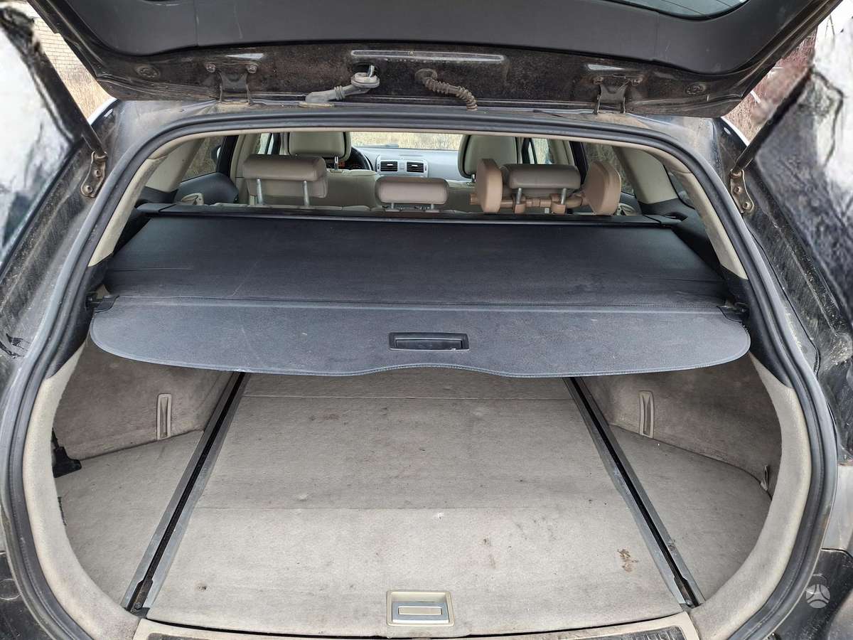 Toyota Avensis Spalva 209