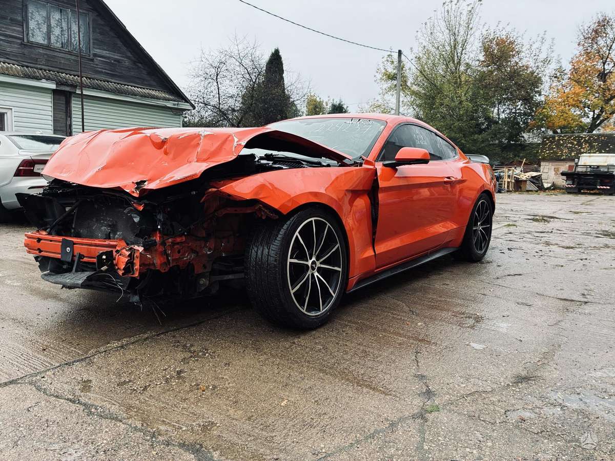 Ford Mustang, 2.3 l., Купе (coupe)