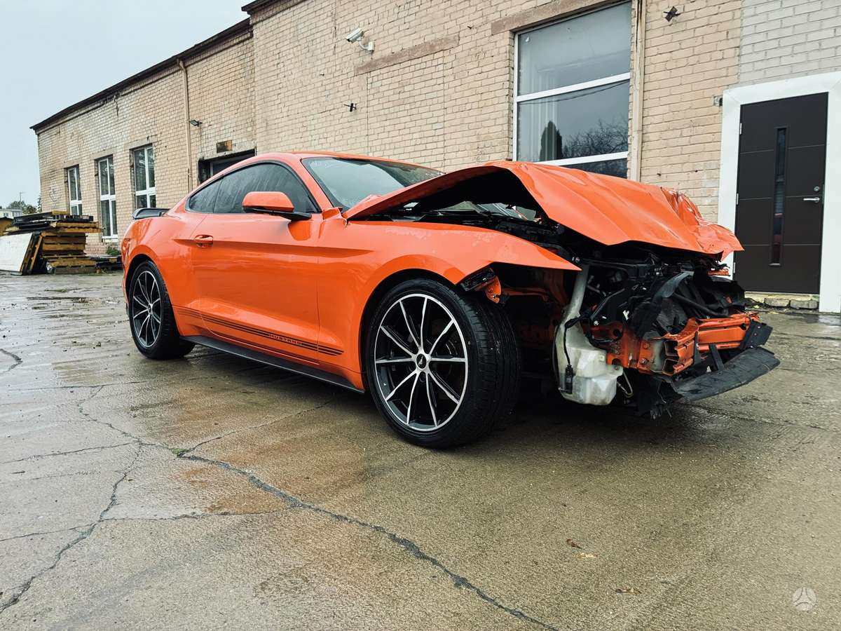 Ford Mustang, 2.3 l., Купе (coupe)