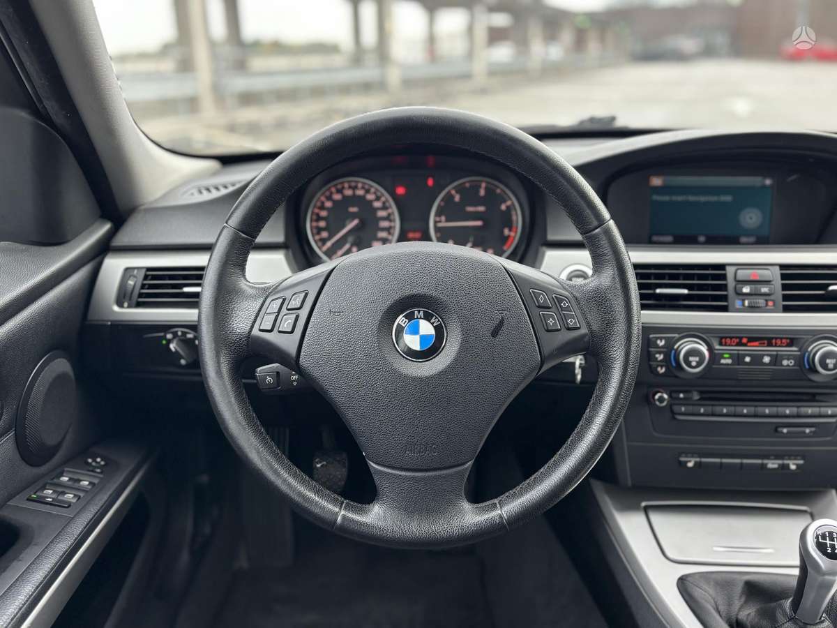 BMW 320, 2.0 l., wagon