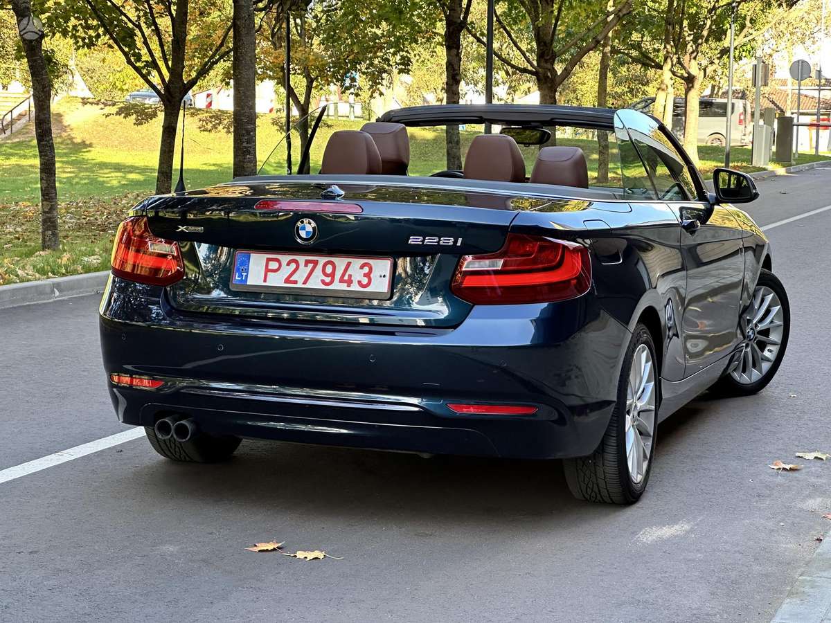 BMW 228, 2.0 l., convertible