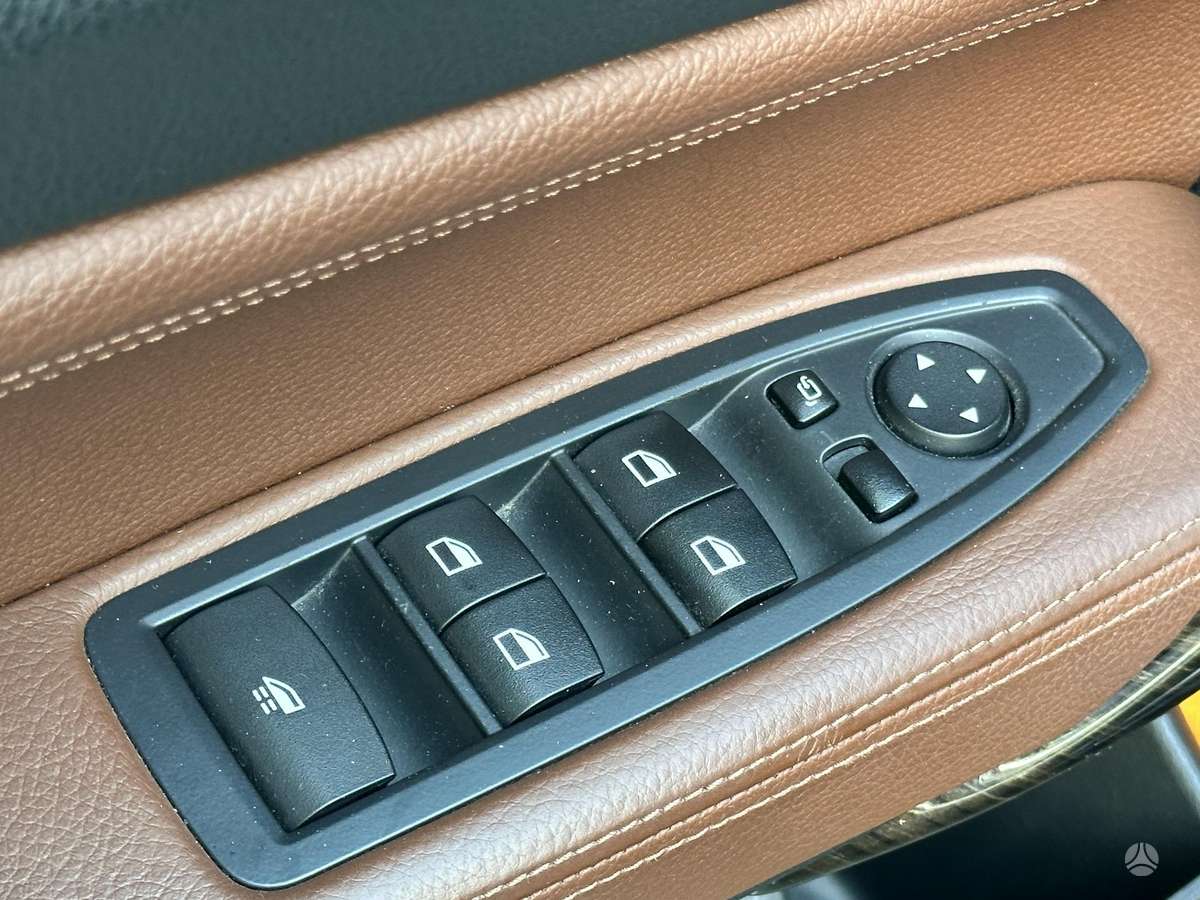 BMW 228, 2.0 l., Кабриолет