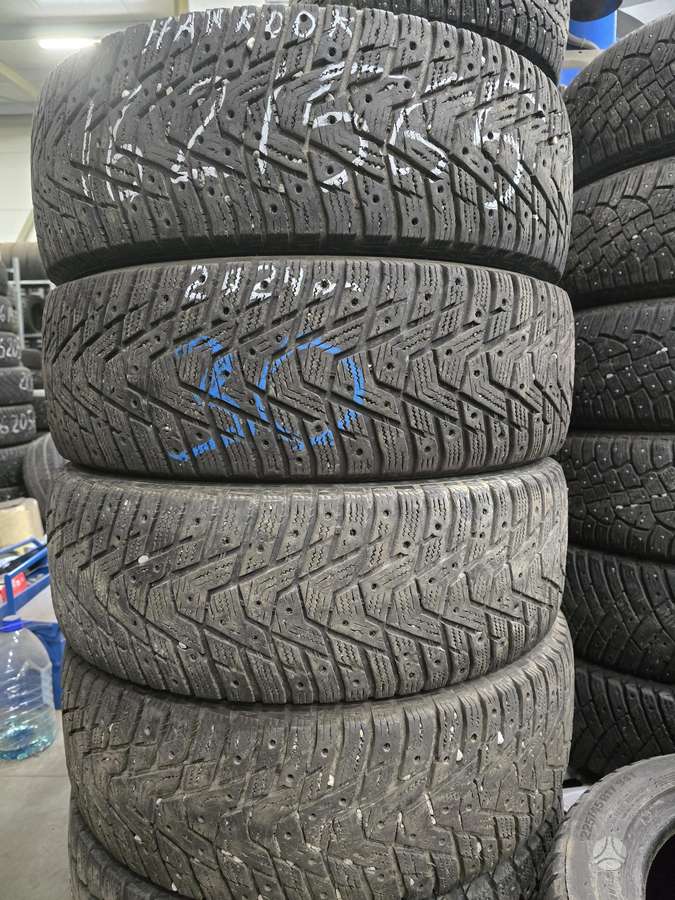 Hankook, žieminės 215/65 R16