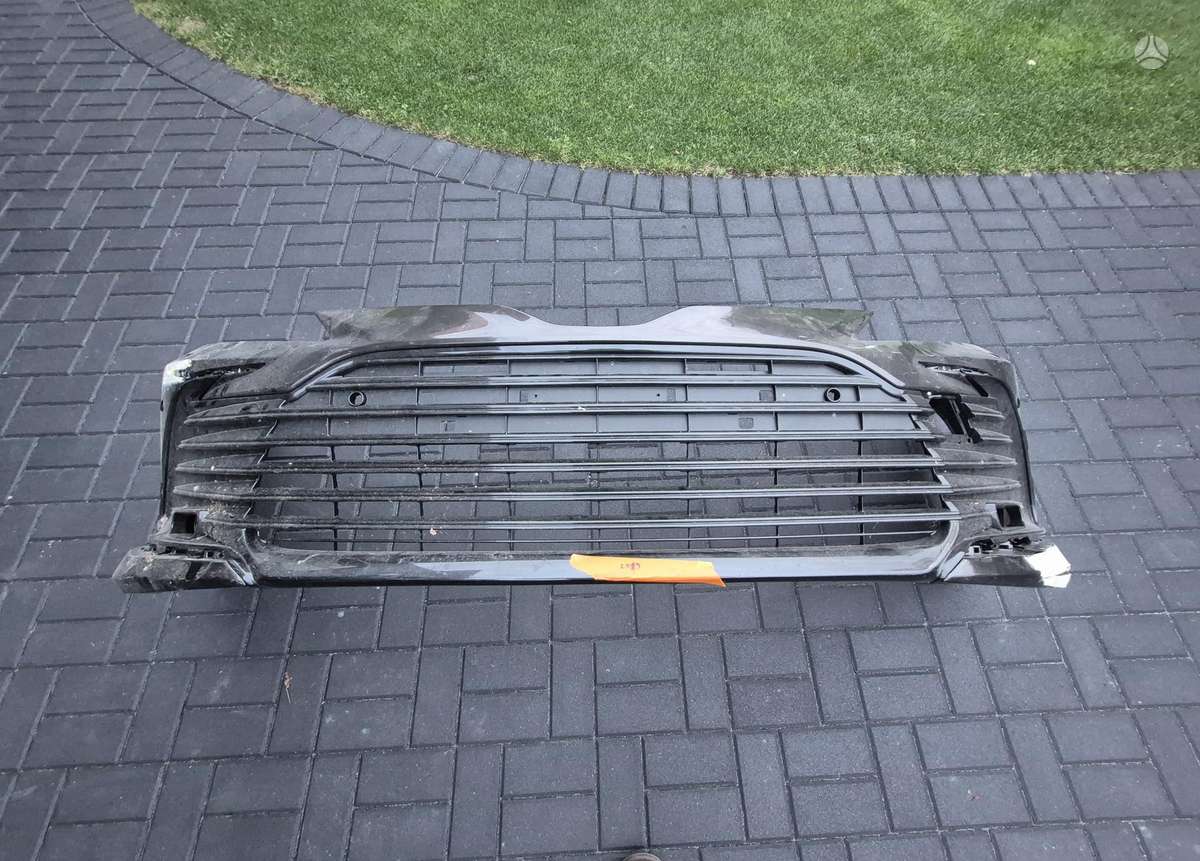 Toyota Camry kėbulo dalys