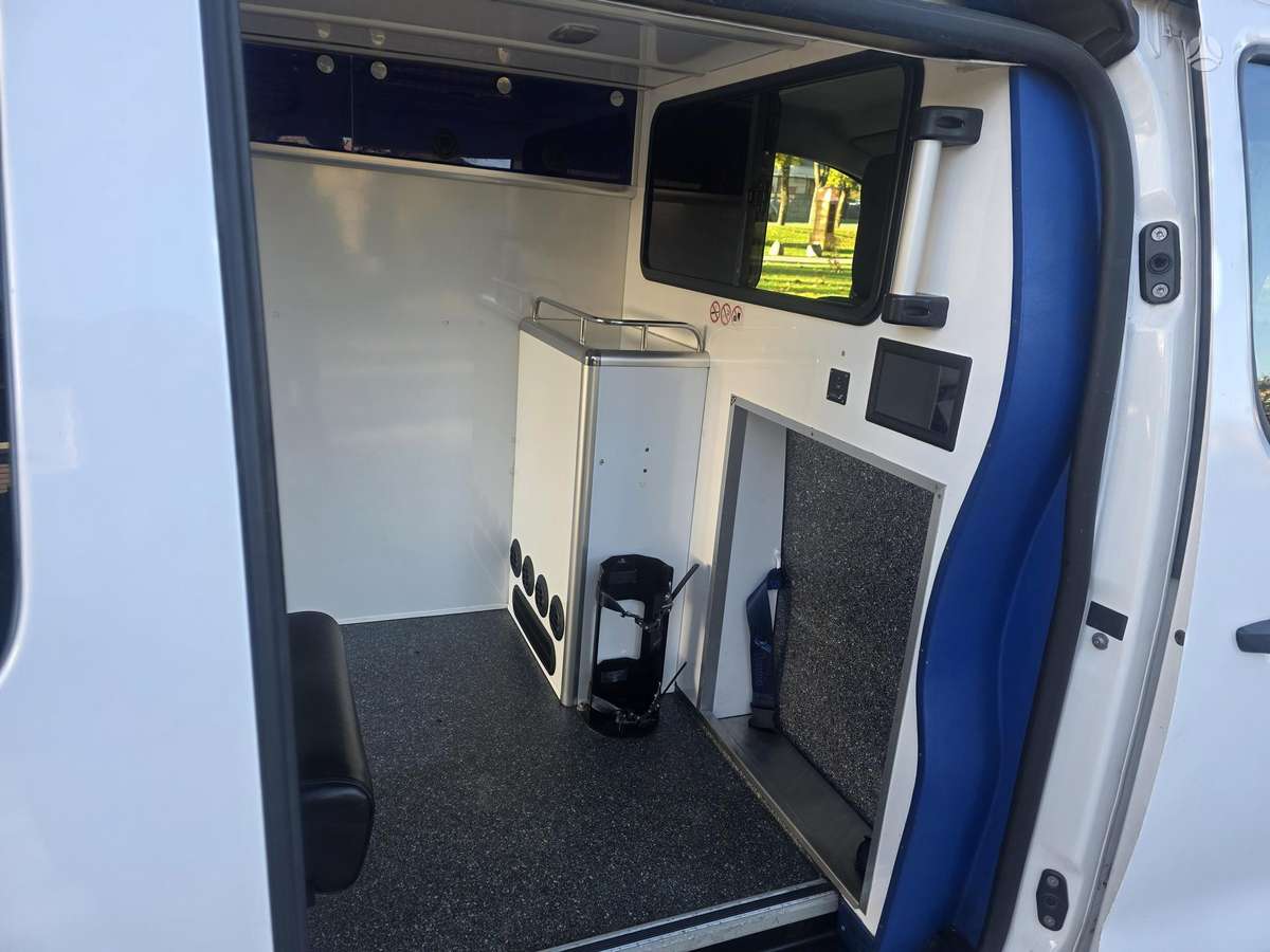 Citroen Jumpy, 2.0 l., passenger minibus