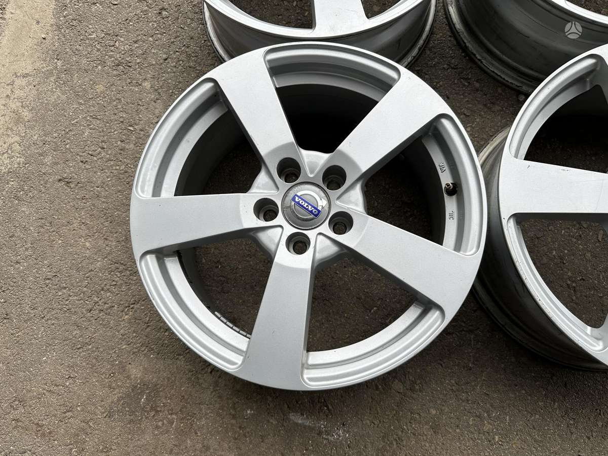 Volvo, light alloy, R17
