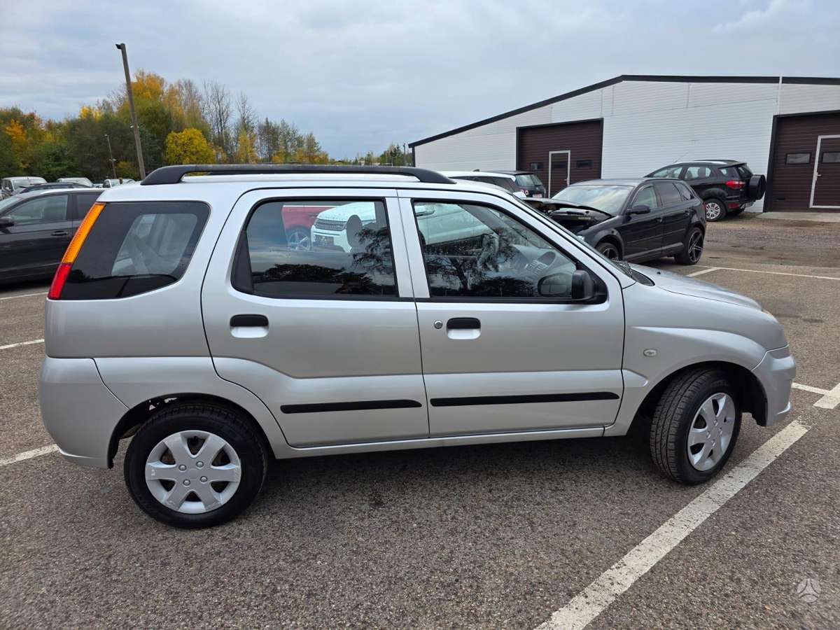 Subaru Justy, 1.3 l., hatchback