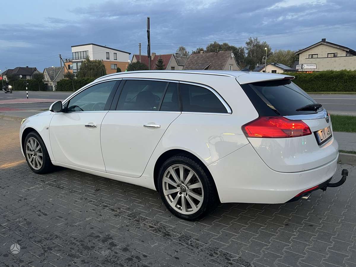 Opel Insignia, 2.0 l., wagon