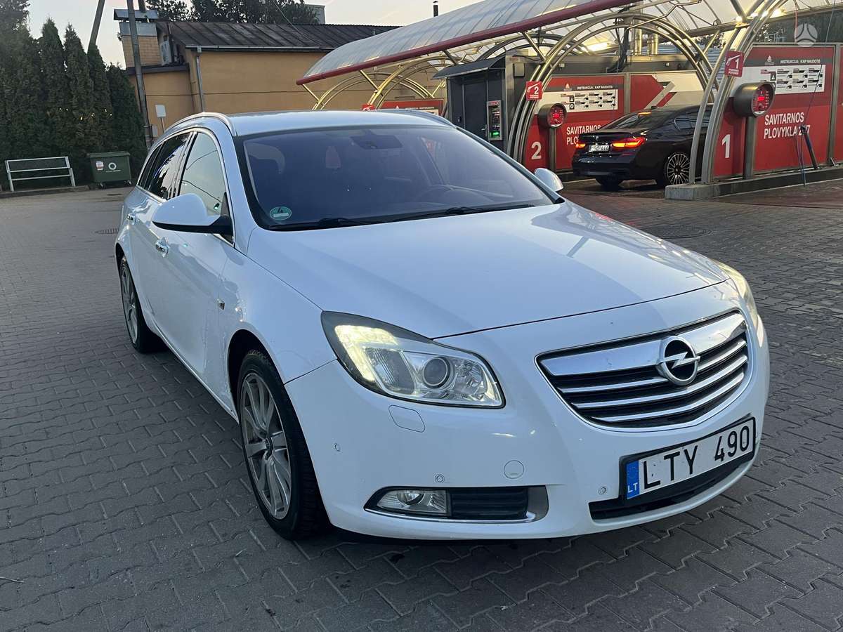 Opel Insignia, 2.0 l., Универсал