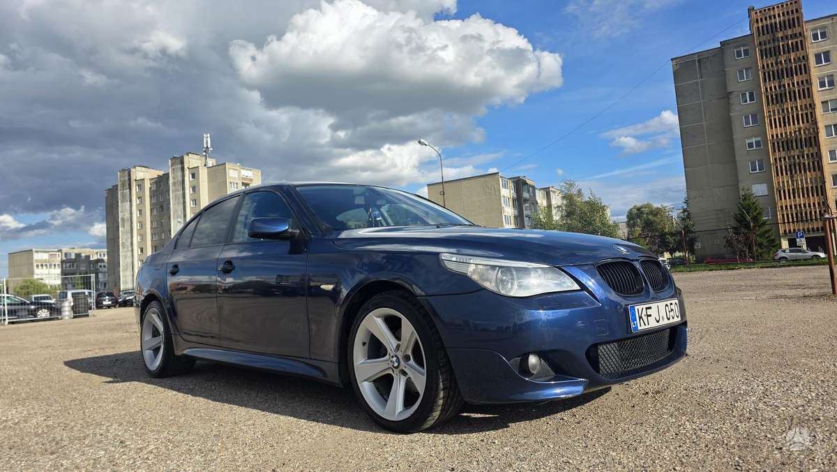 BMW 525, 2.5 l., Седан