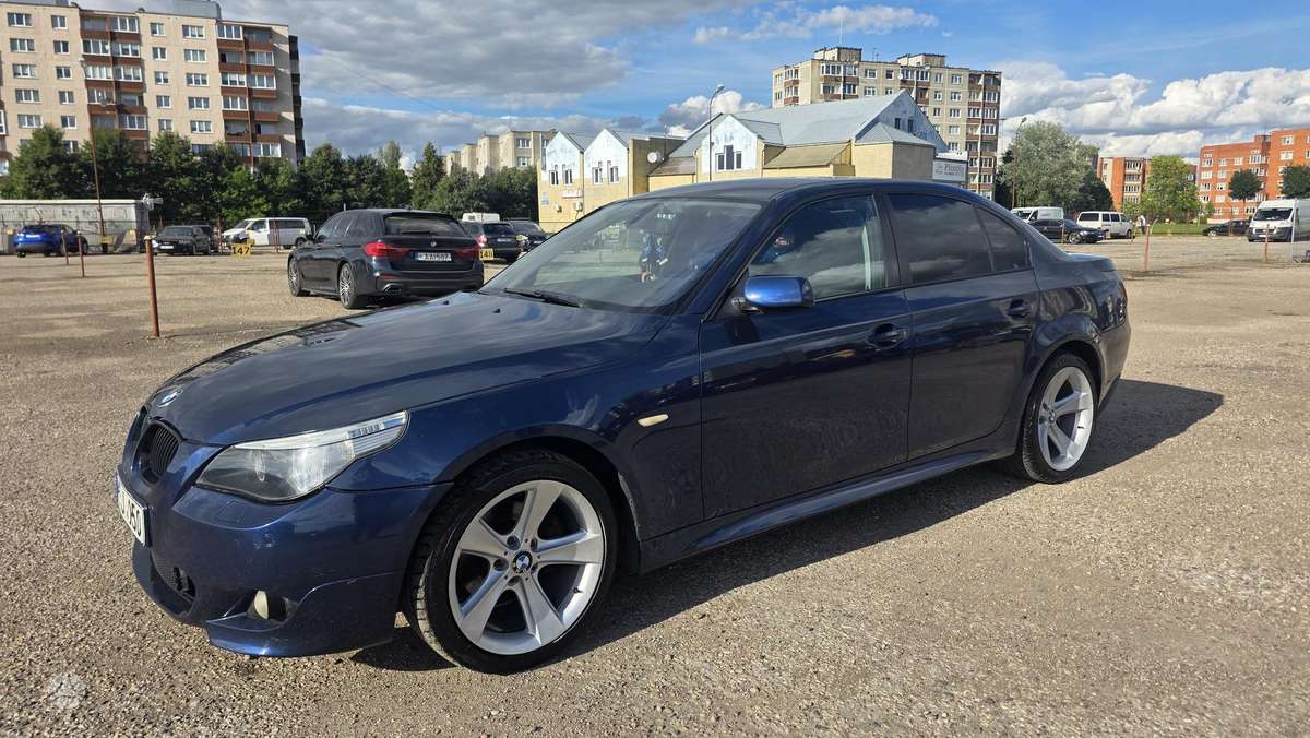 BMW 525, 2.5 l., Седан