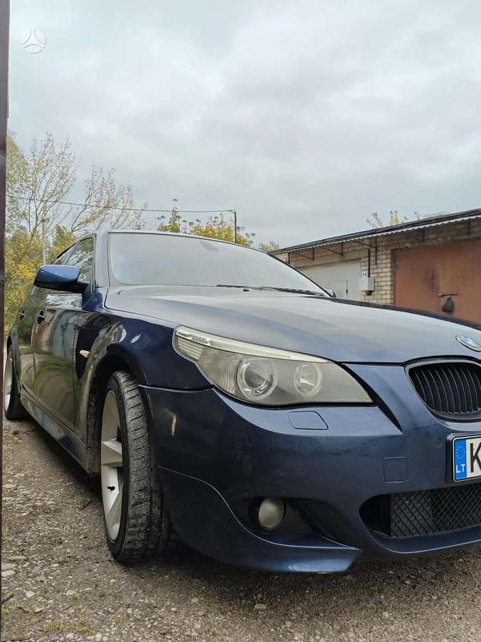 BMW 525, 2.5 l., Седан