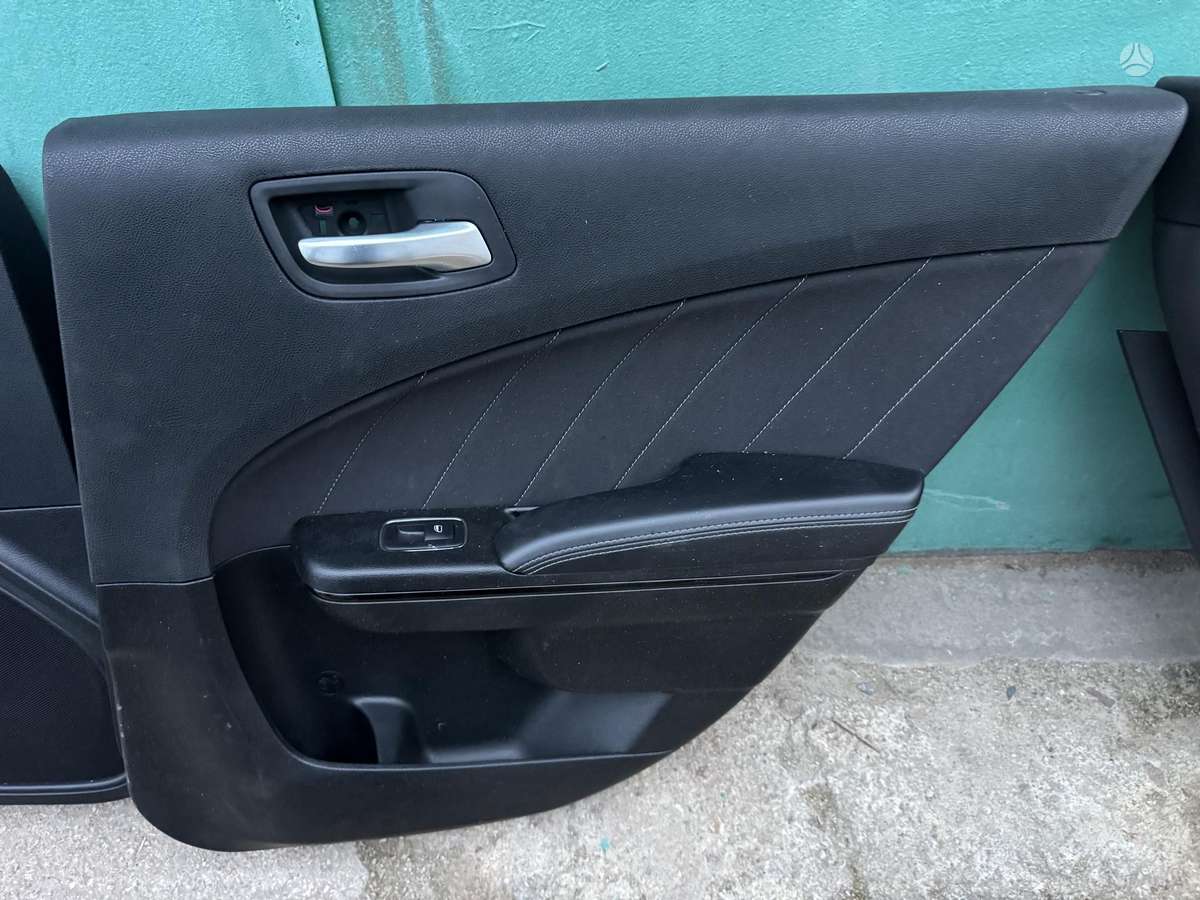 Dodge Charger seats