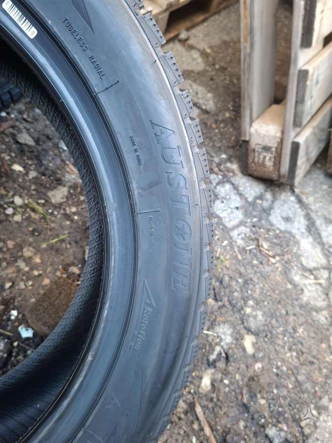 Austone, winter 215/55 R18