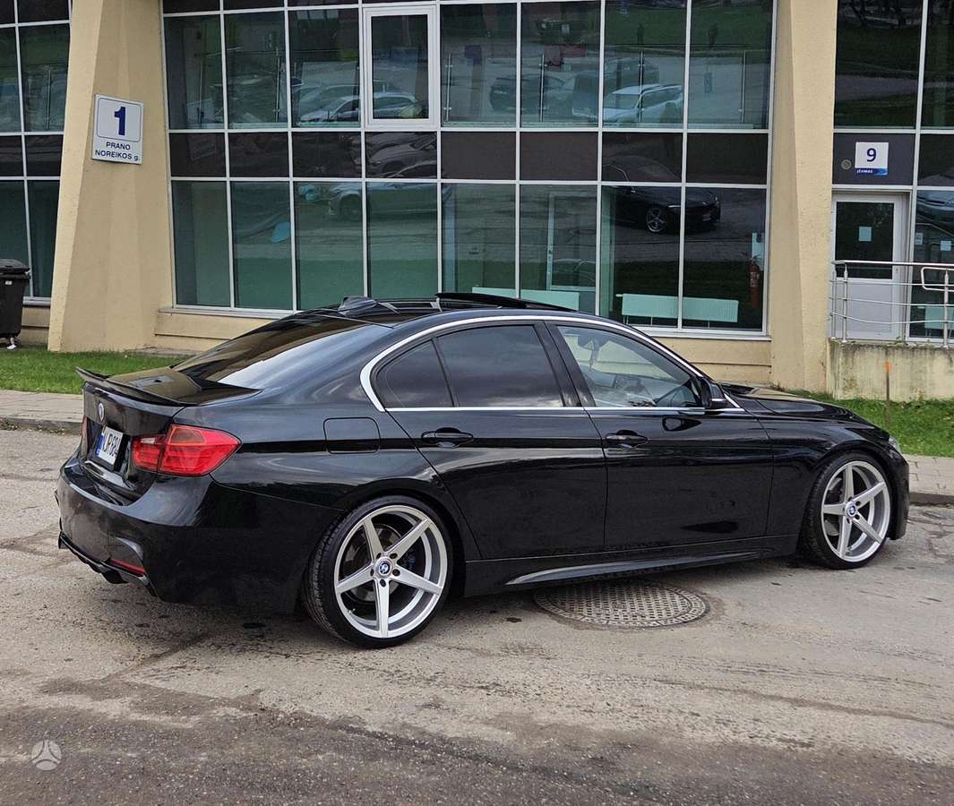 BMW 320, 2.0 l., Седан