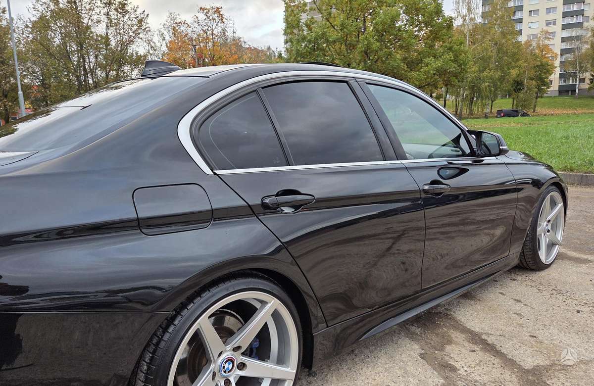 BMW 320, 2.0 l., Седан