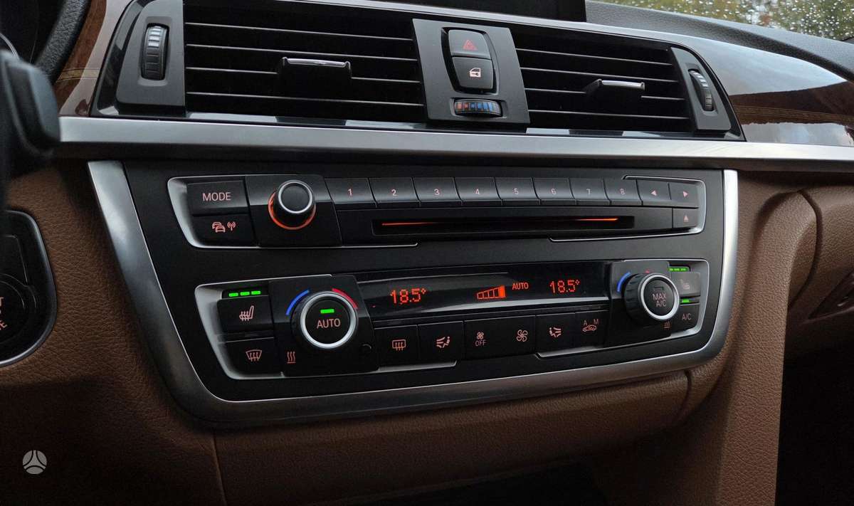 BMW 320, 2.0 l., Седан