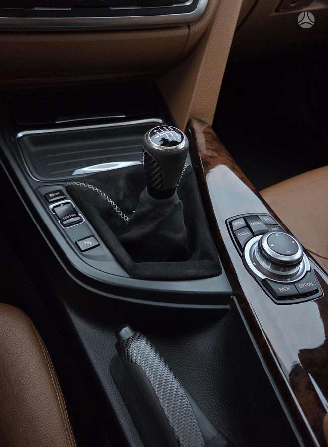 BMW 320, 2.0 l., Седан