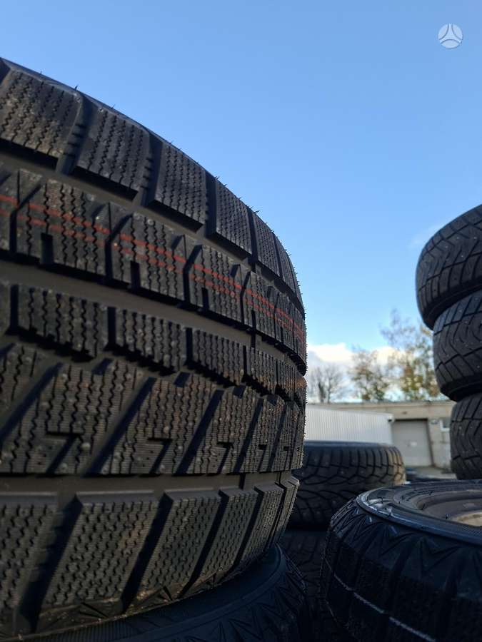 Maxtrek R19 275/40, winter 245/45 R19