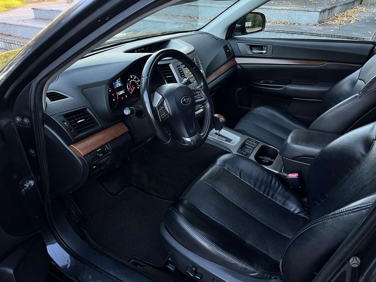 Subaru Outback, 2.5 l., universalas