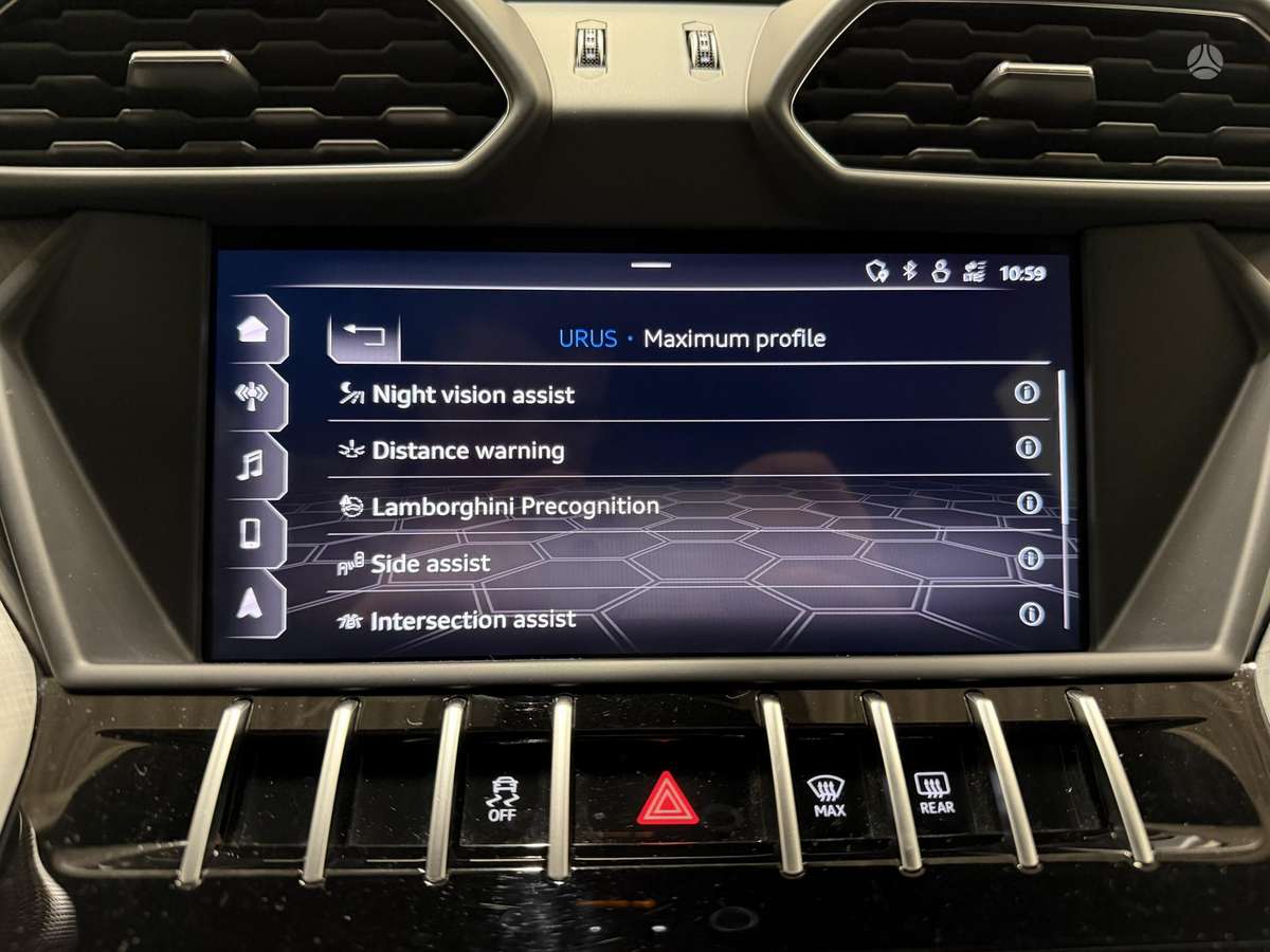 Lamborghini Urus, 4.0 l., off-road / crossover