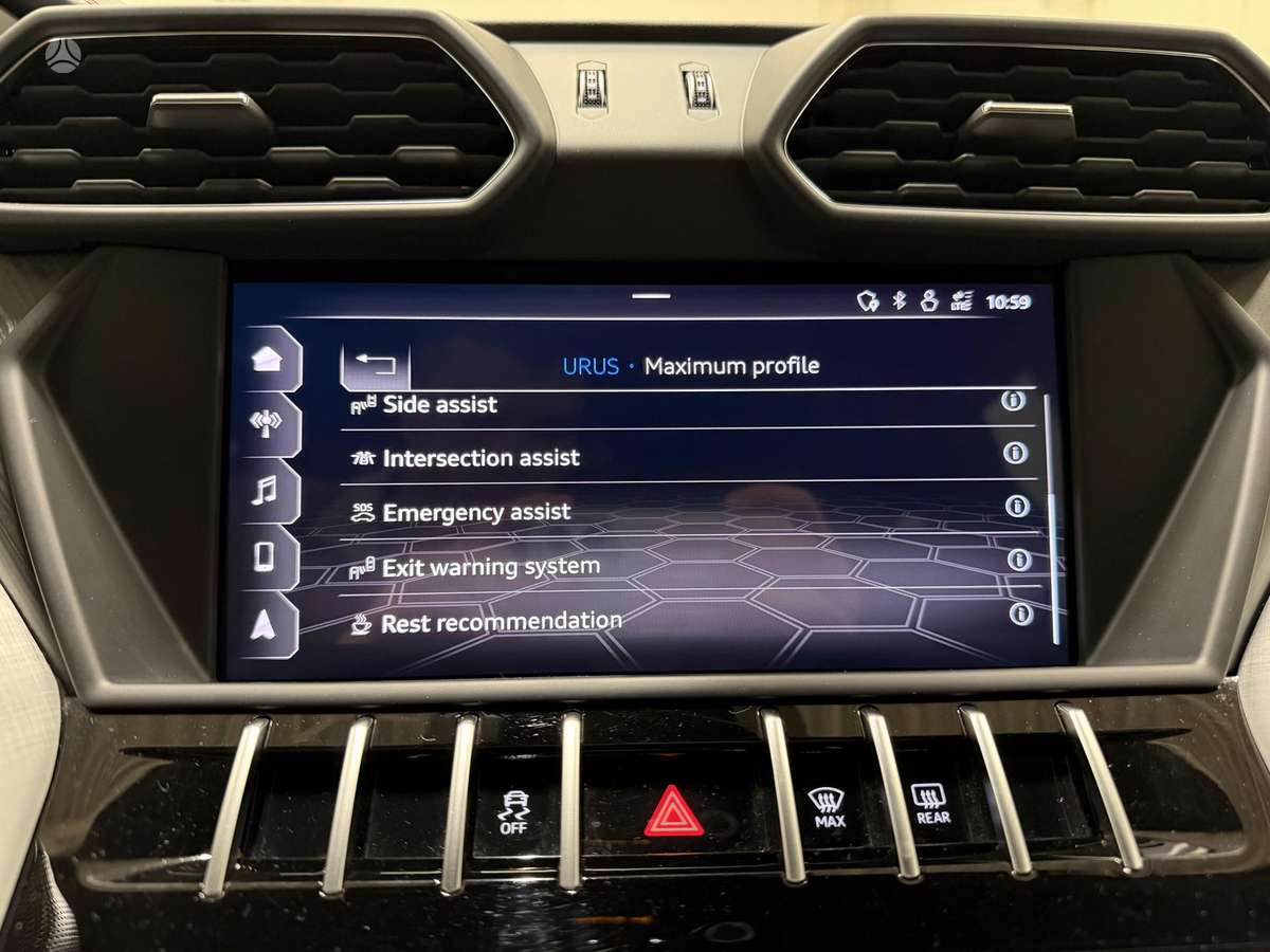 Lamborghini Urus, 4.0 l., off-road / crossover