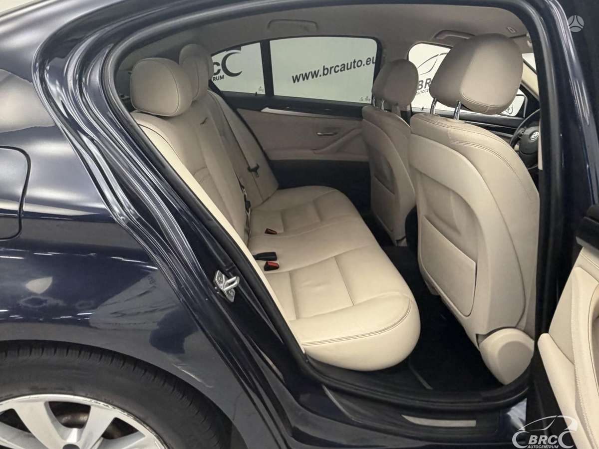BMW 518, 2.0 l., Седан