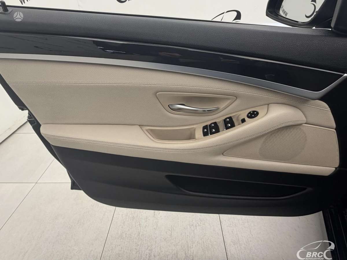 BMW 518, 2.0 l., Седан