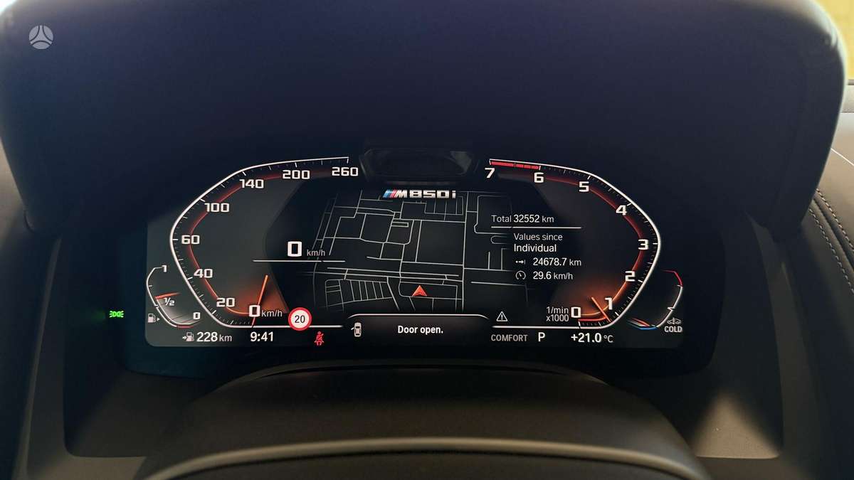 BMW M850, 4.4 l., coupe