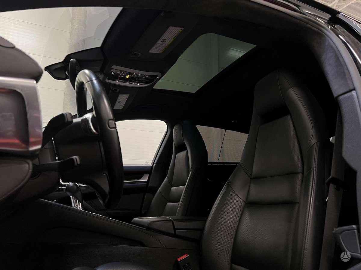 Porsche Panamera, 3.0 l., hatchback