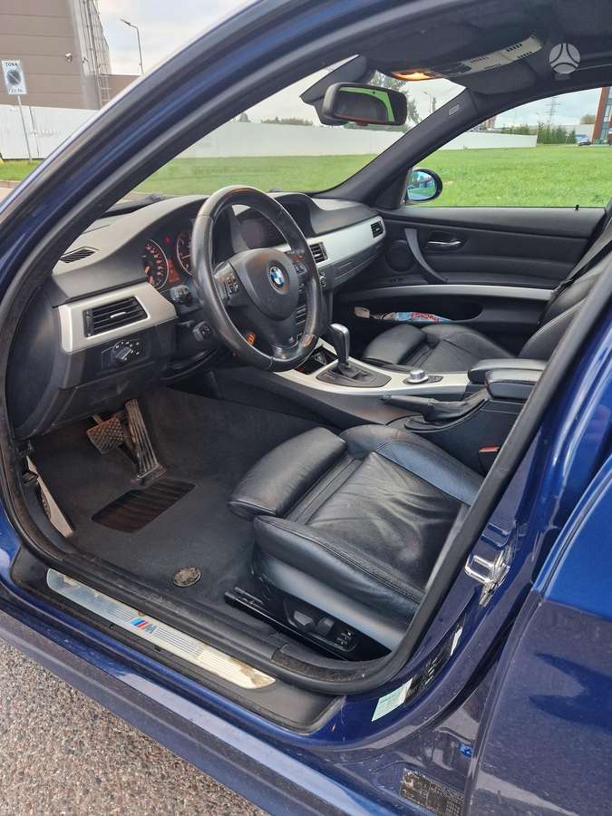BMW 330, 3.0 l., Универсал