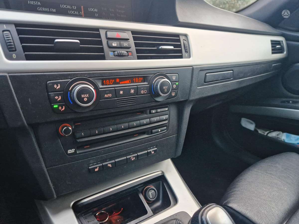 BMW 330, 3.0 l., wagon