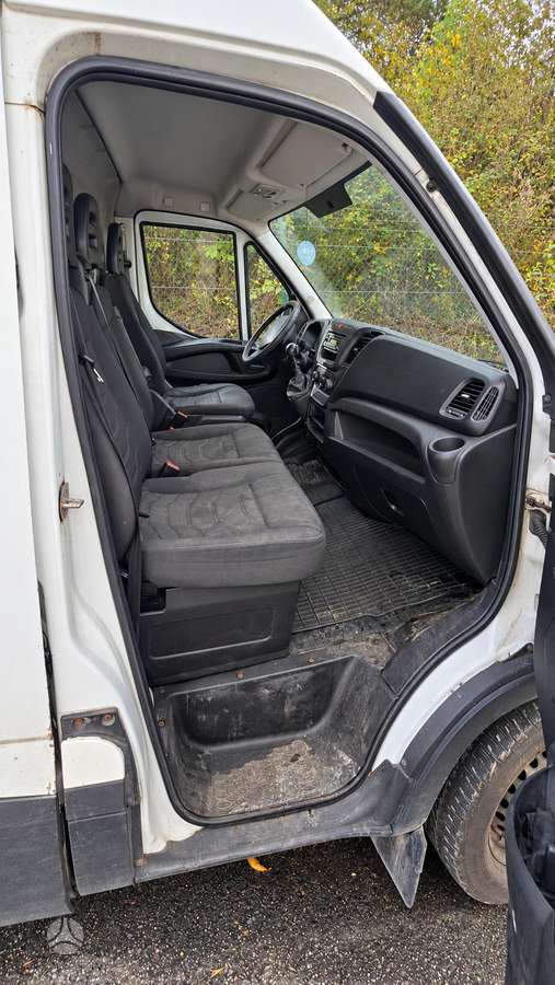 Iveco Daily, 2.3 l., cargo van