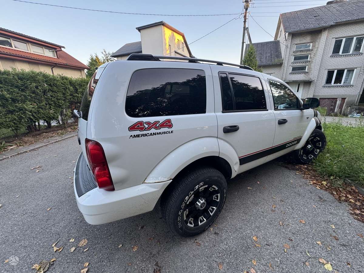 Dodge Durango, off-road / crossover