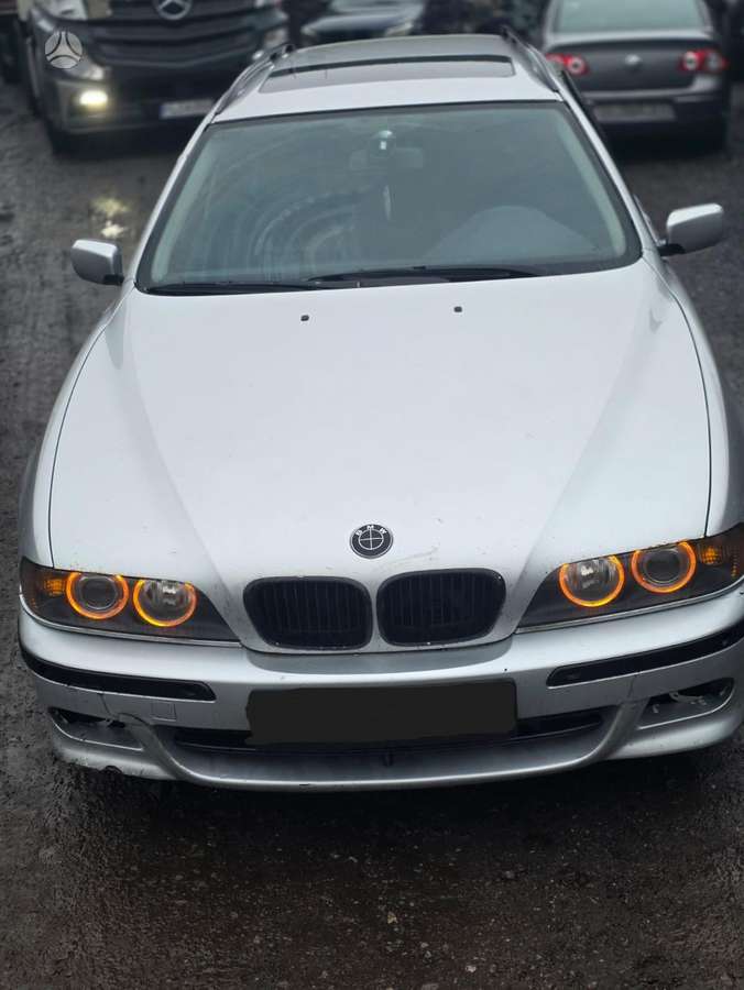 BMW 530 for parts