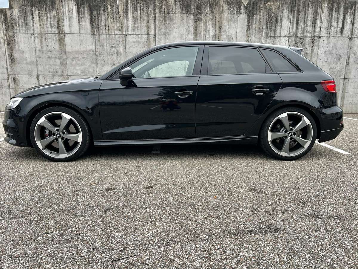 Audi S3, 2.0 l., hatchback