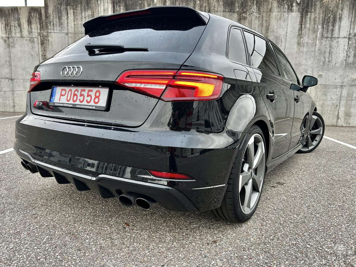 Audi S3, 2.0 l., hatchback