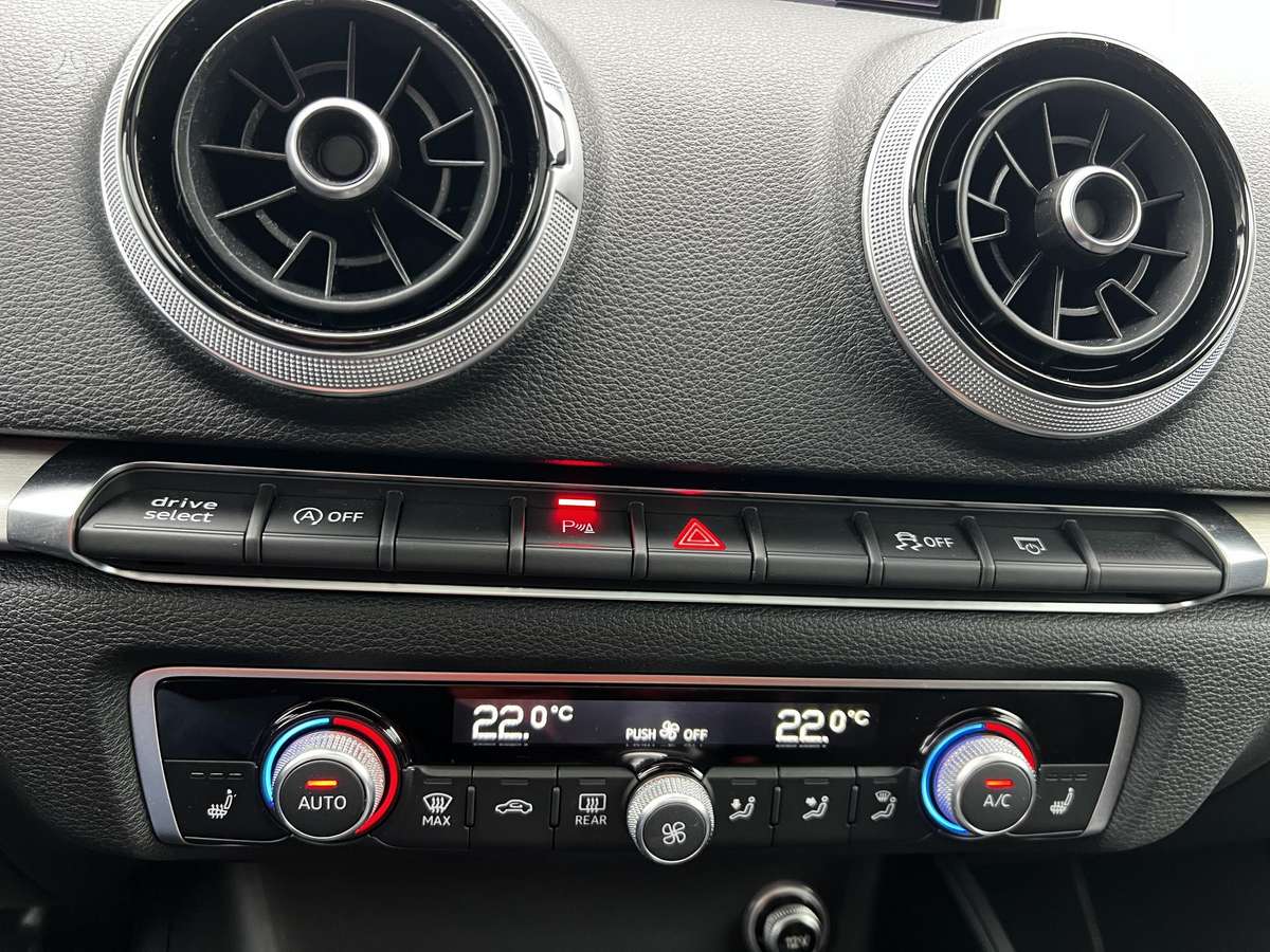 Audi S3, 2.0 l., Хэтчбек