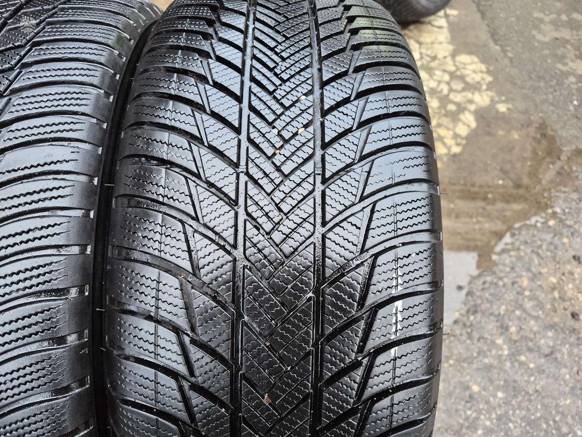 Bridgestone, winter 235/50 R19
