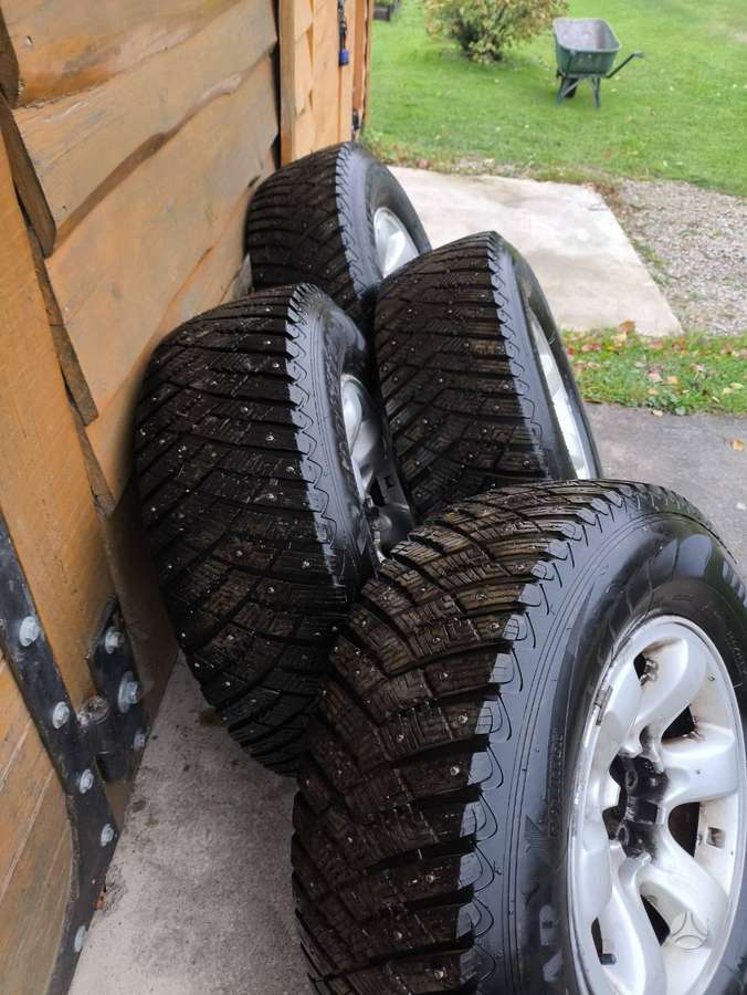 Malatesta, winter 265/70 R16