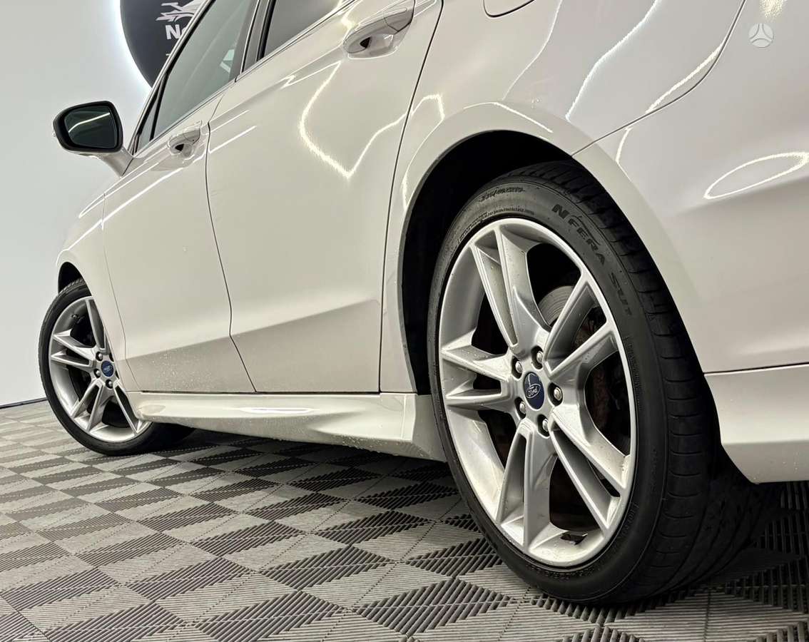 Ford Mondeo, 2.0 l., hatchback