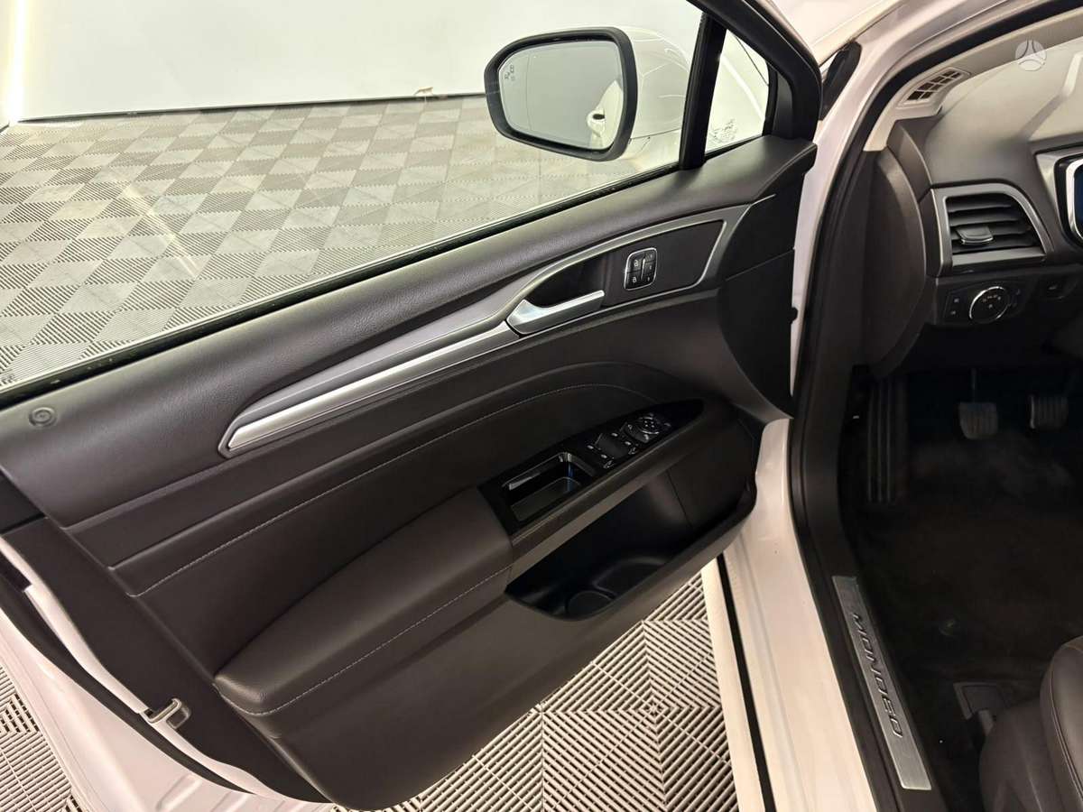 Ford Mondeo, 2.0 l., Хэтчбек