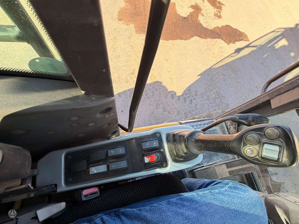 Mecalac 11 MWR, экскаваторы