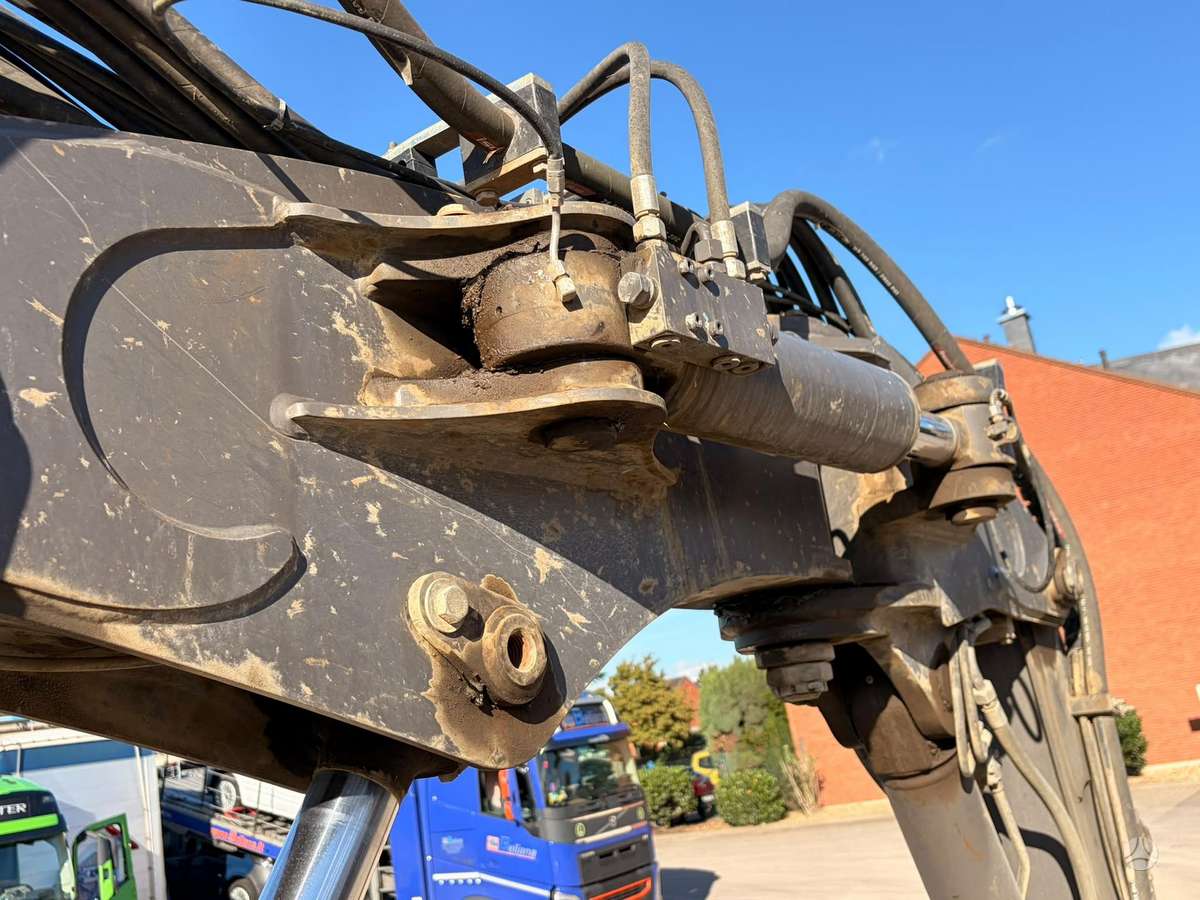 Mecalac 11 MWR, excavator